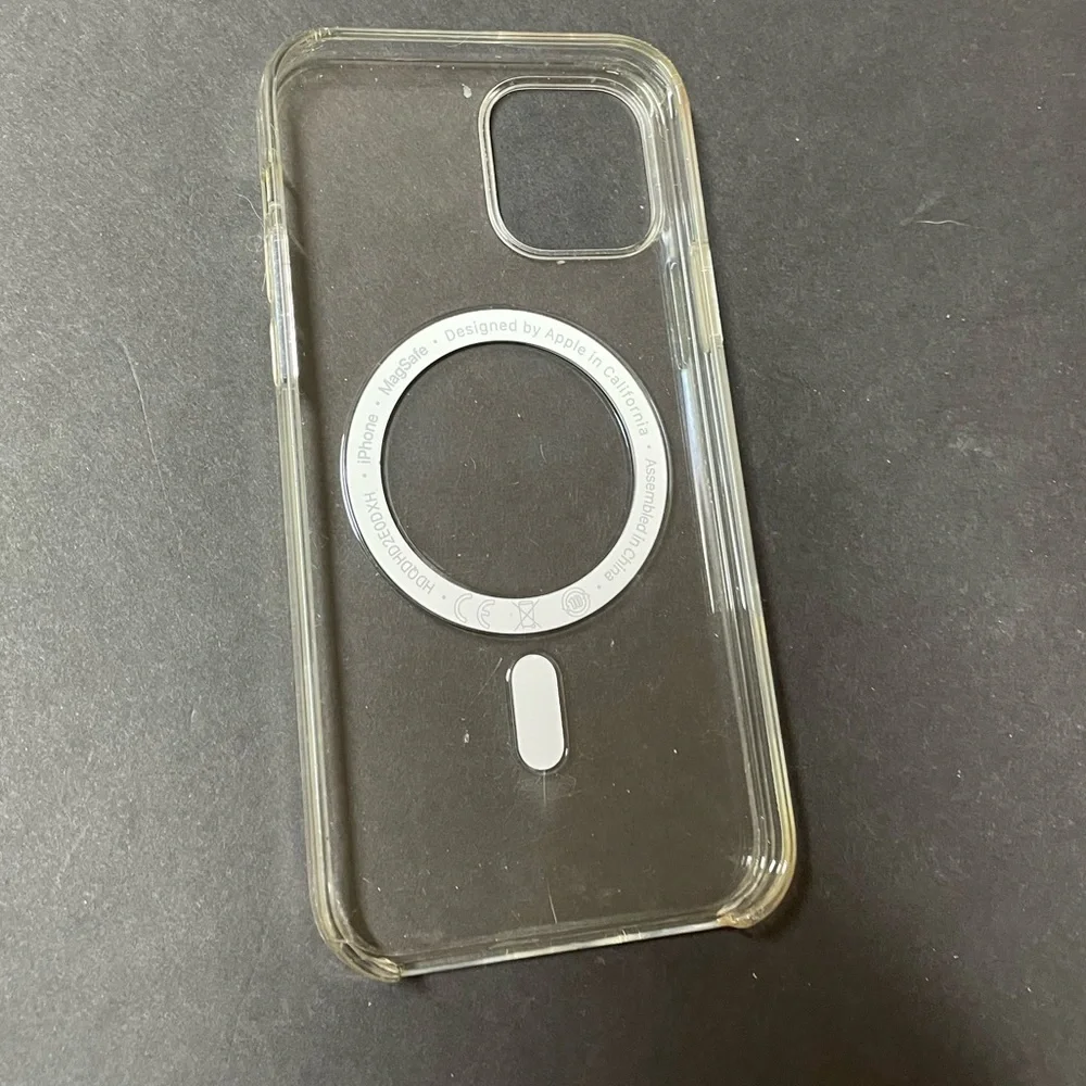 Apple Clear Protective MagSafe iPhone 12 12 Pro Phone Case